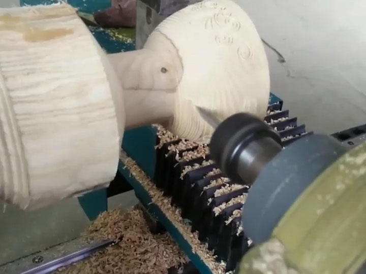 木碗車削和雕刻