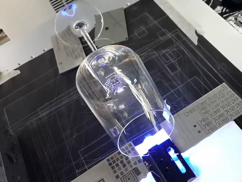 用于玻璃蝕刻的紫外激光雕刻機 用于玻璃蝕刻的紫外激光雕刻機