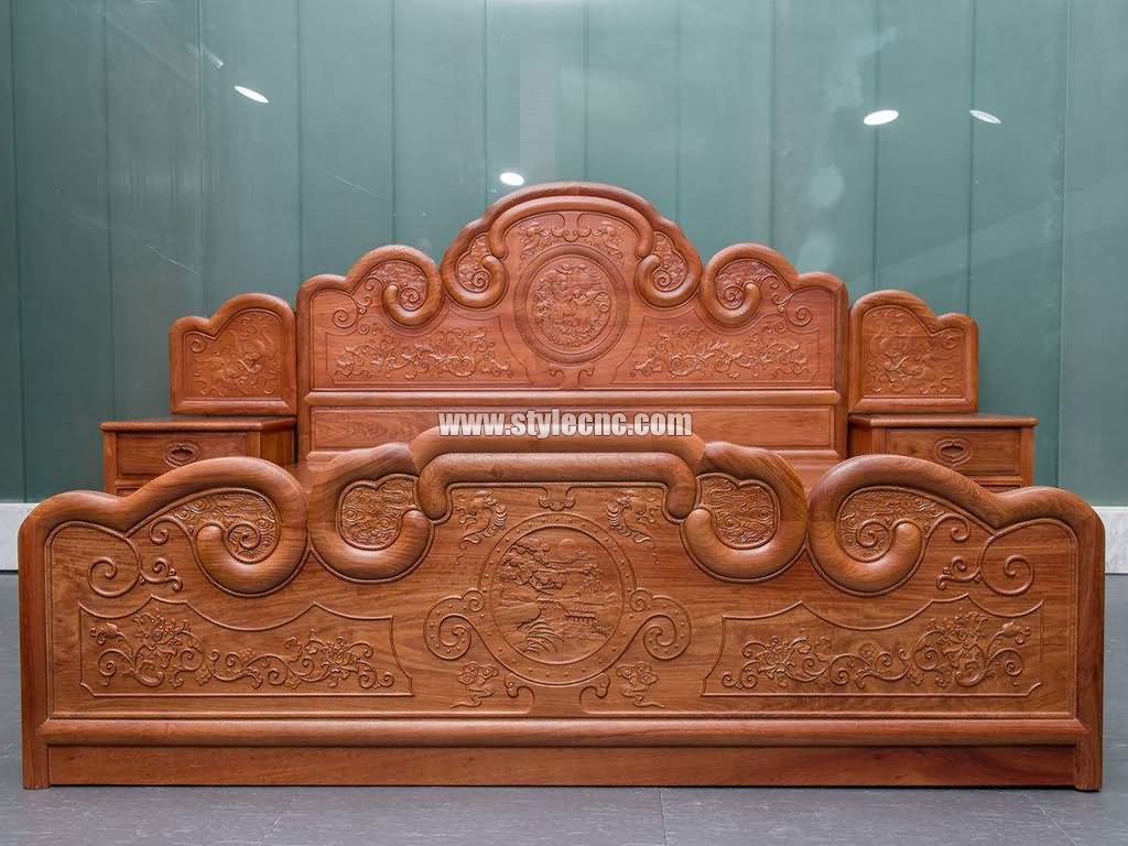 用于木床生產(chǎn)的自動(dòng)換刀數(shù)控銑床