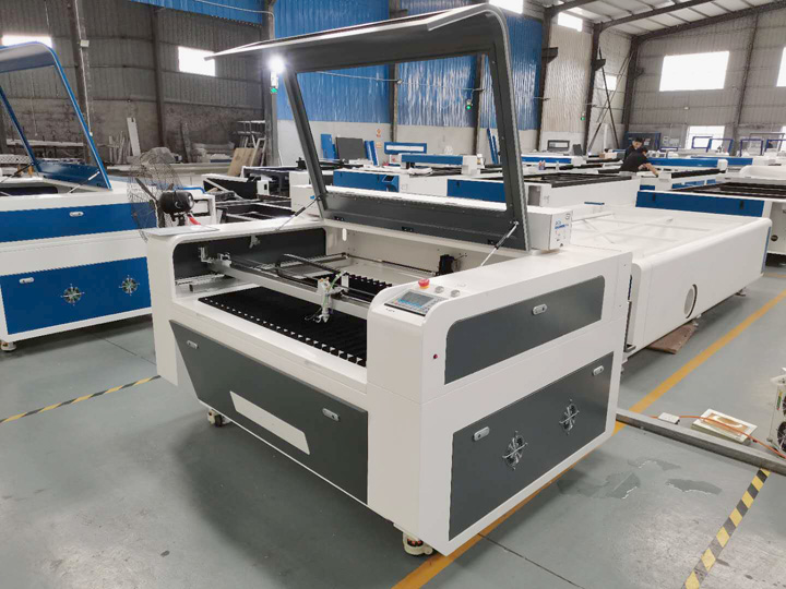 CO2 用于標牌制作的激光雕刻機和激光切割機