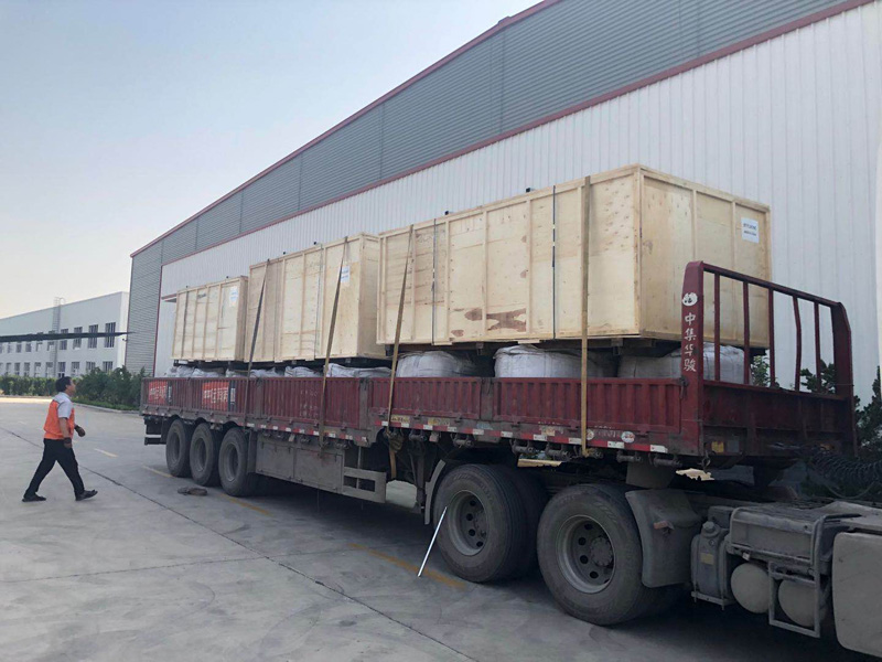 數控等離子切割工作臺的包裝和交付 數控等離子切割工作臺的包裝和交付