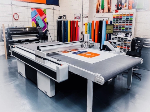 用于印刷、廣告、營銷的數字平板切割機