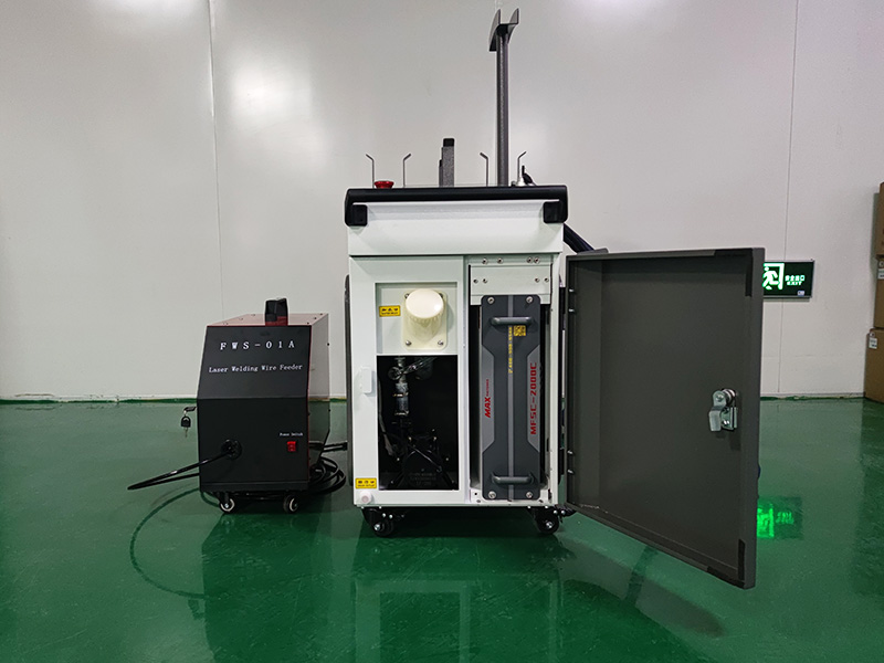 內(nèi)置冷水機 內(nèi)置冷水機