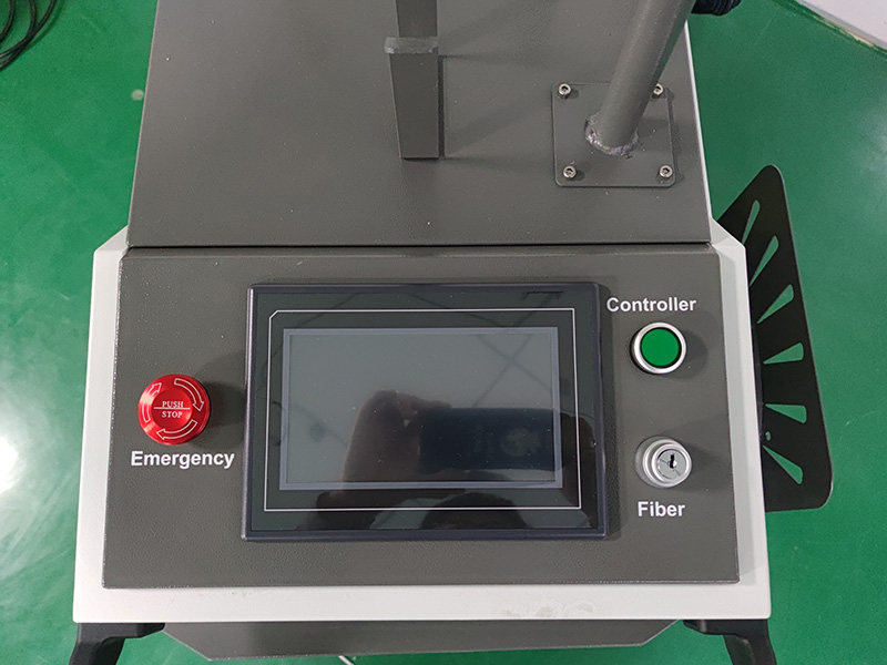 三合一便攜式手持式激光切割機、清潔器、焊接機 三合一便攜式手持式激光切割機、清潔器、焊接機